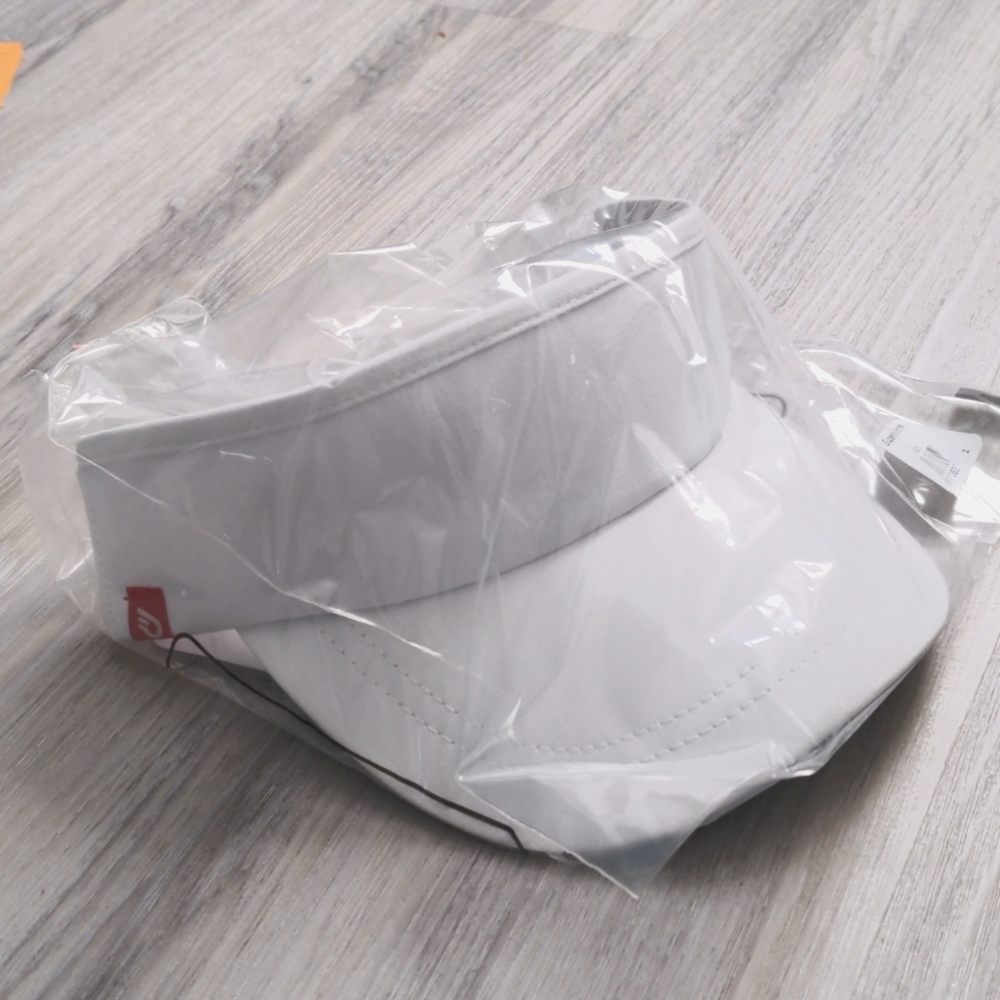 NWT Headsweats Woven White Visor